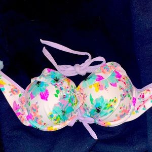 Victoria’s Secret bikini top